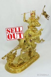 Gaesar Statue